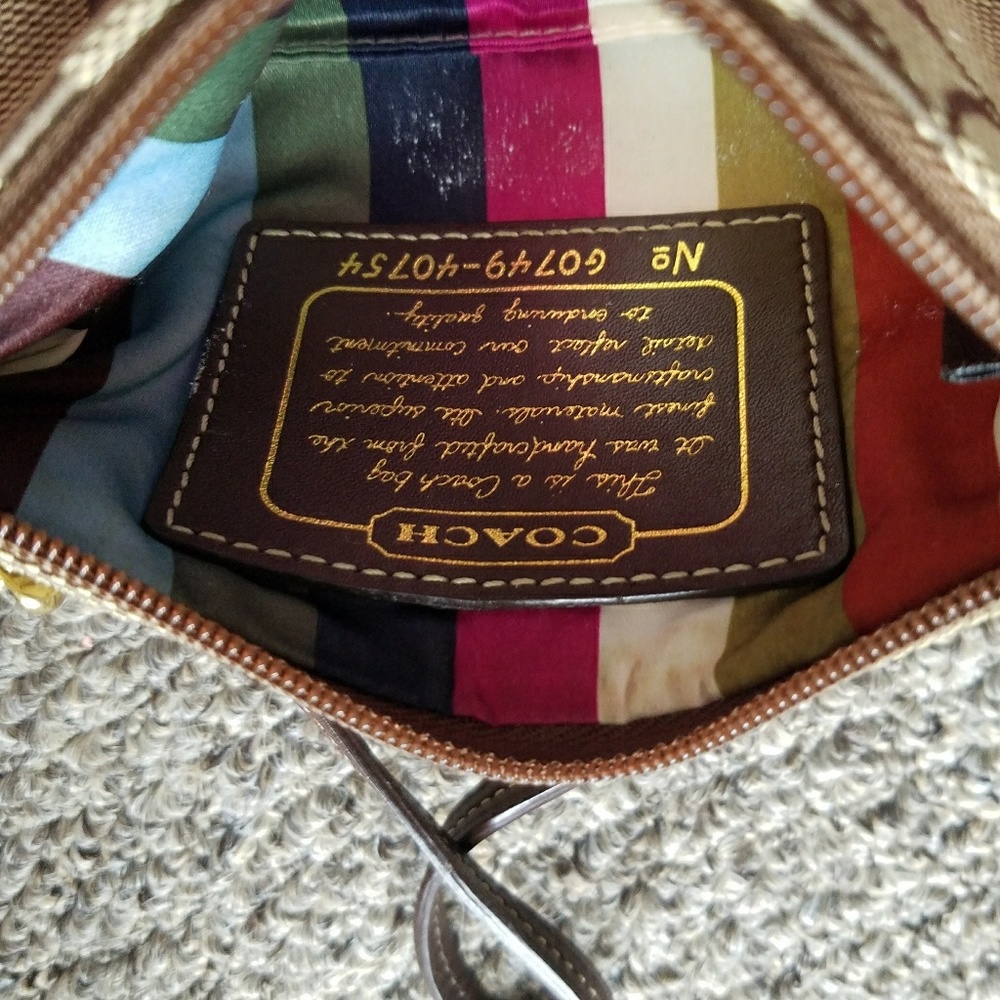 Coach wristlet - Picture 2 of 2